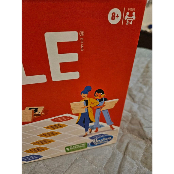 Hasbro Scrabble Board Game (NEW) - Picture 4 of 8